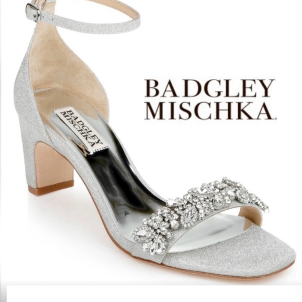 EUC heeled sandals
